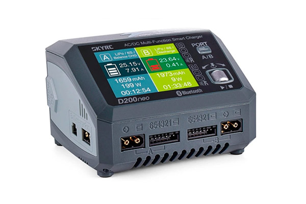 Подвійний зарядний пристрій SkyRC D200 NEO (6S/20A/AC-200W/DC-800W)