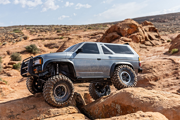 Traxxas TRX-4 Nissan Pathfinder 1/10 Trail Rock Crawler (110056-4 Silver) радіокерована машинка