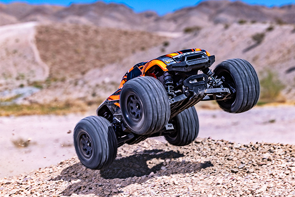 Traxxas Mini Maxx Monster Truck 1/16 Brushless 4WD RTR (107154-1 BLACK) машинка на пульті управління