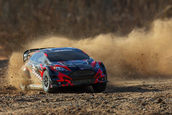 Traxxas Ford Fiesta 4×4 BL-2S Brushless 1/10 RTR AWD Rally Car (74154-4 Red) машинка на радіокеруванні