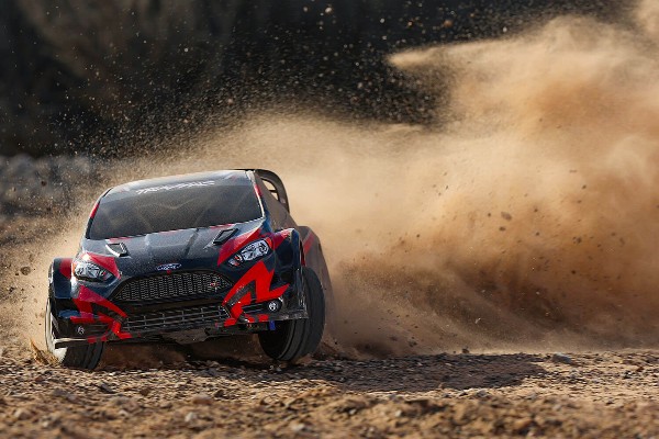 Traxxas Ford Fiesta 4×4 BL-2S Brushless 1/10 RTR AWD Rally Car (74154-4 Red) машинка на радіокеруванні