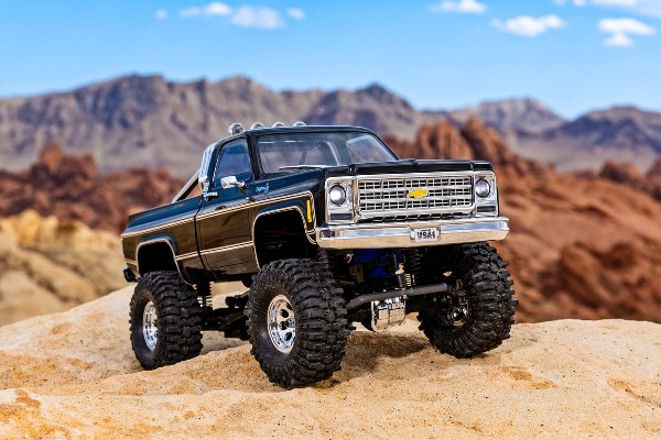 Traxxas TRX-4M 1/18 High Trail Edition Micro Rock Crawler w/Chevrolet K10 Body (97064-1 Black) радіокерована модель