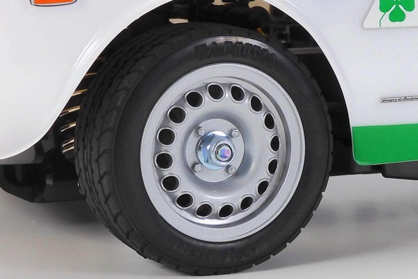 Tamiya Alfa Romeo Giulia Sprint GTA Club Racer 1/10 FWD/RWD On-Road Kit (TAM58732-60A) радіокерована машинка