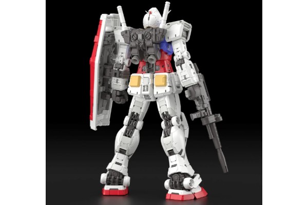 Bandai RG 1/144 RX-78-2 Gundam Ver. 2.0 збірна модель Gunpla Plastic Model Kit (BAS2700762)