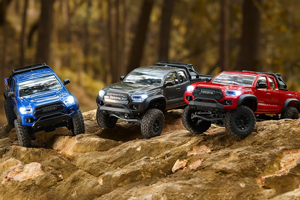 FMS Toyota Tacoma 1:24 FCX24M RTR Gray (FMS12403RTRGY) – радіокерована машинка краулер