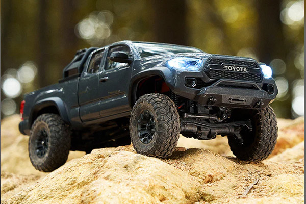 FMS Toyota Tacoma 1:24 FCX24M RTR Gray (FMS12403RTRGY) – радіокерована машинка краулер
